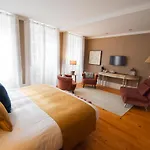 Charme 19 Couette-café 4*