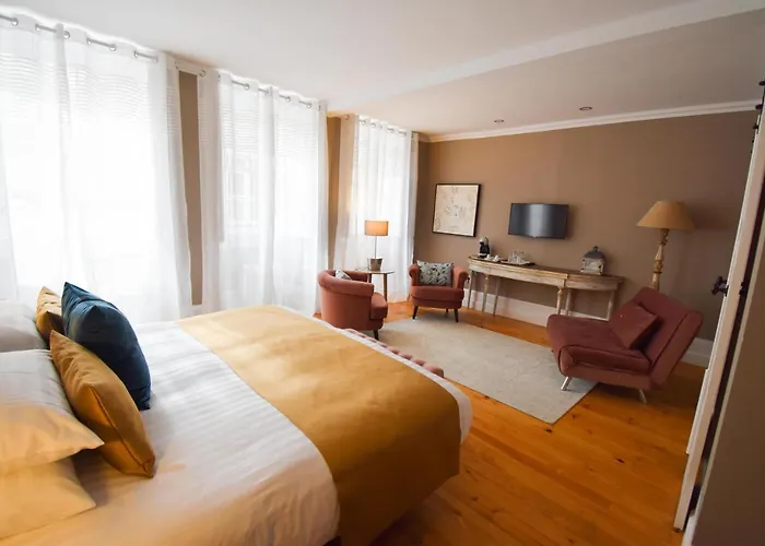 Charme 19 ベッド・アンド・ブレックファスト 4*