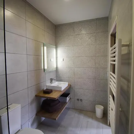 Charme 19 Bed & Breakfast 4*